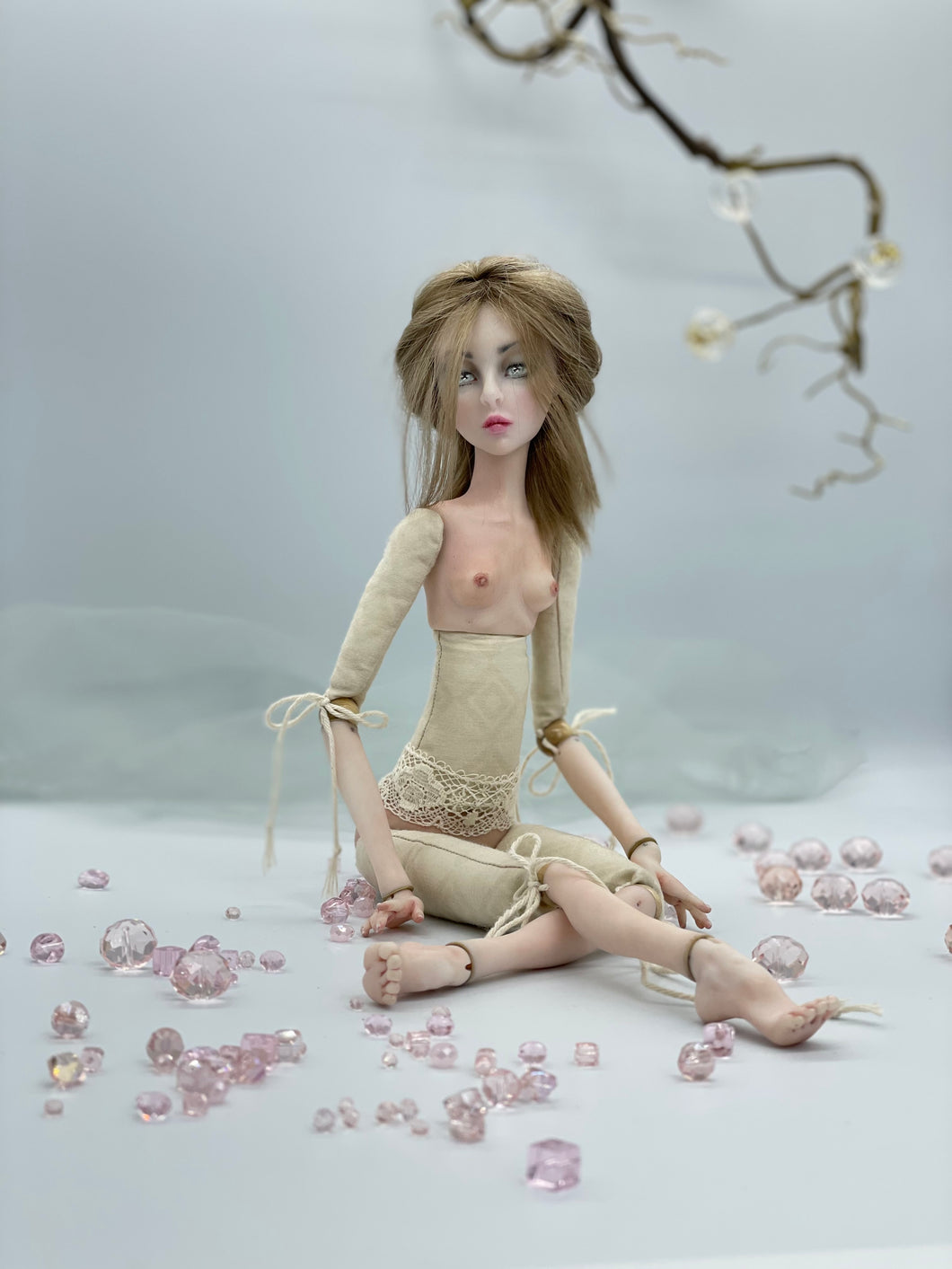 Moving textile doll